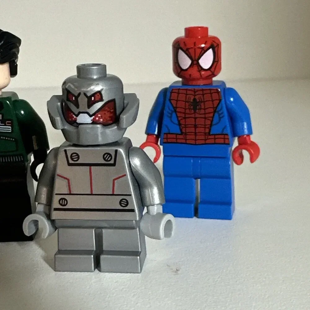 LEGO Superhero Lot of 9 Minifigures Marvel & DC Venom Batman Robin Superman